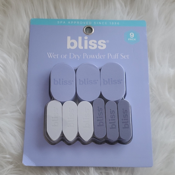 Bliss Other - Bliss Wet Or Dry Powder Puff Set Of 9 NWT Sealed
